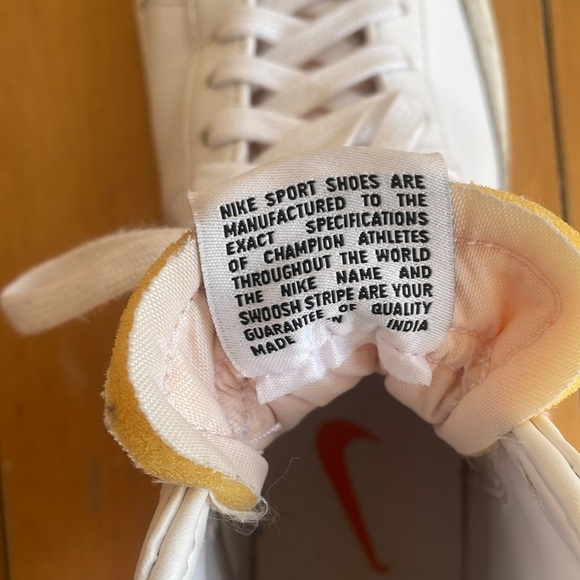 Nike Women's Blazers - Picture 10 of 12